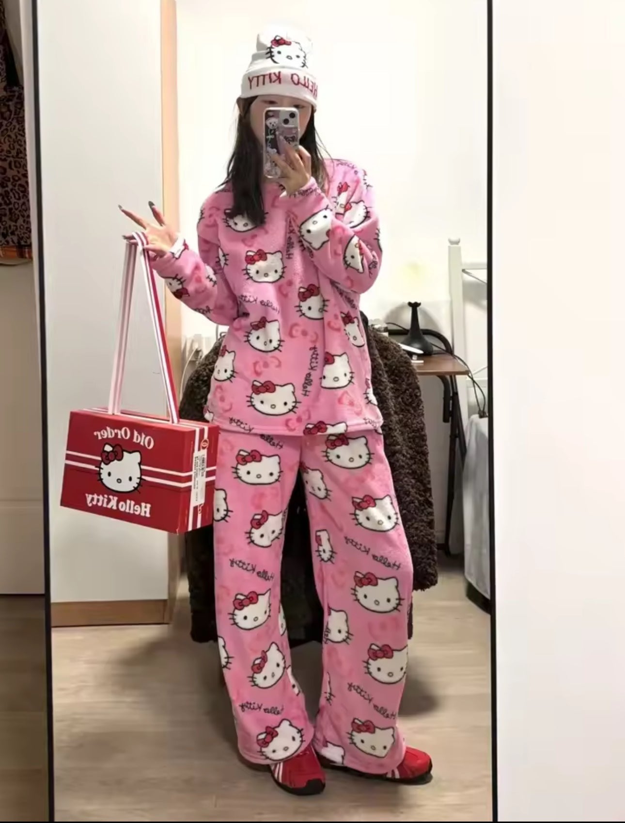 MST Hello Kitty sweat shirt