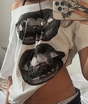 MST Alley 90’s 2.4 off-shoulder T-shirt White