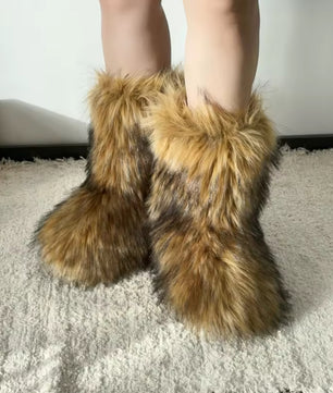MST Phase 2000s Fluffy Boots