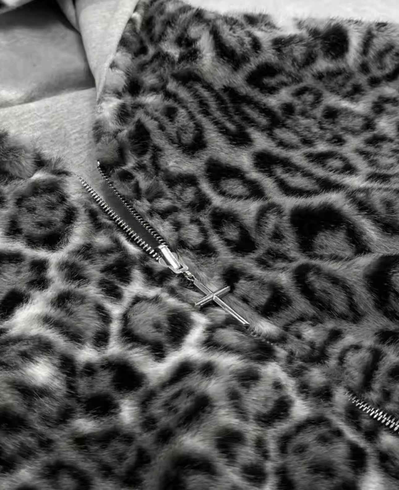 MST Leopard-Reversible Hoodie